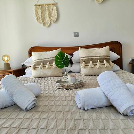 Theasis Apartments 아다마스 외부 사진