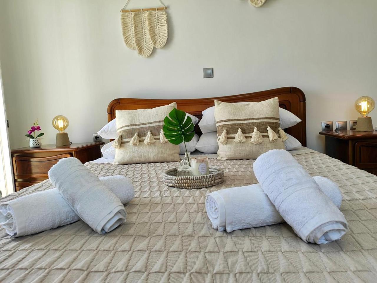 Theasis Apartments 아다마스 외부 사진