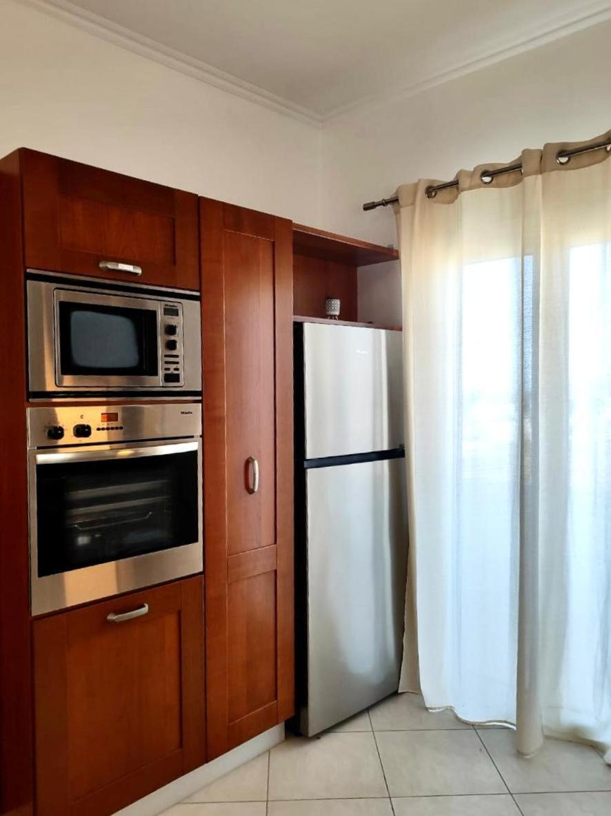 Theasis Apartments 아다마스 외부 사진