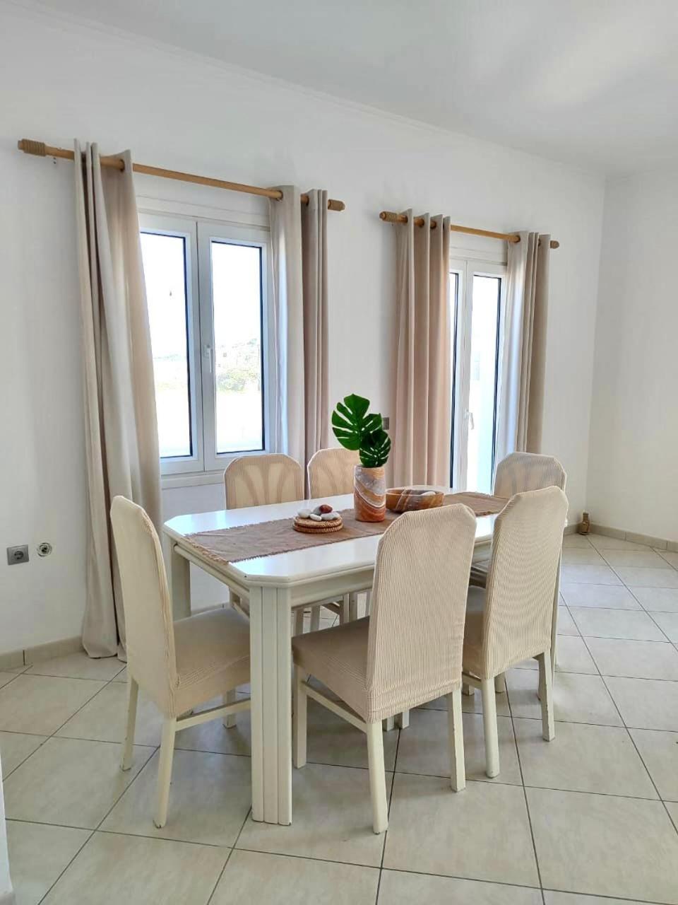 Theasis Apartments 아다마스 외부 사진